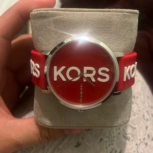 Michael Kors Ladies Charley Watch MK2828 brand new, never worn.